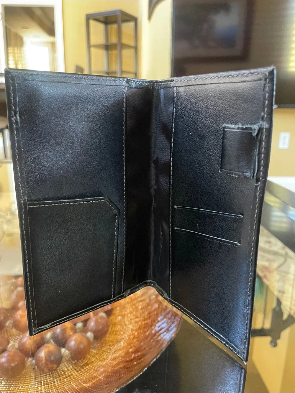 Hunting World Authentic Black Bifold Long Wallet
